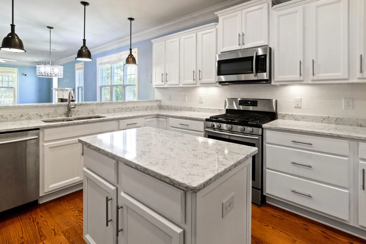 Filth & Squalor Cleanup in East Hills, NY